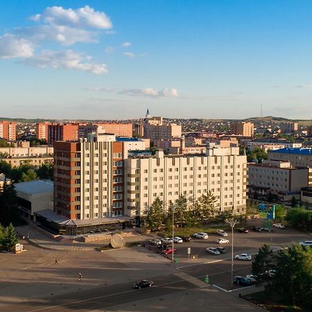 Гостиница Kokshe Inn Kökchetaou Extérieur photo